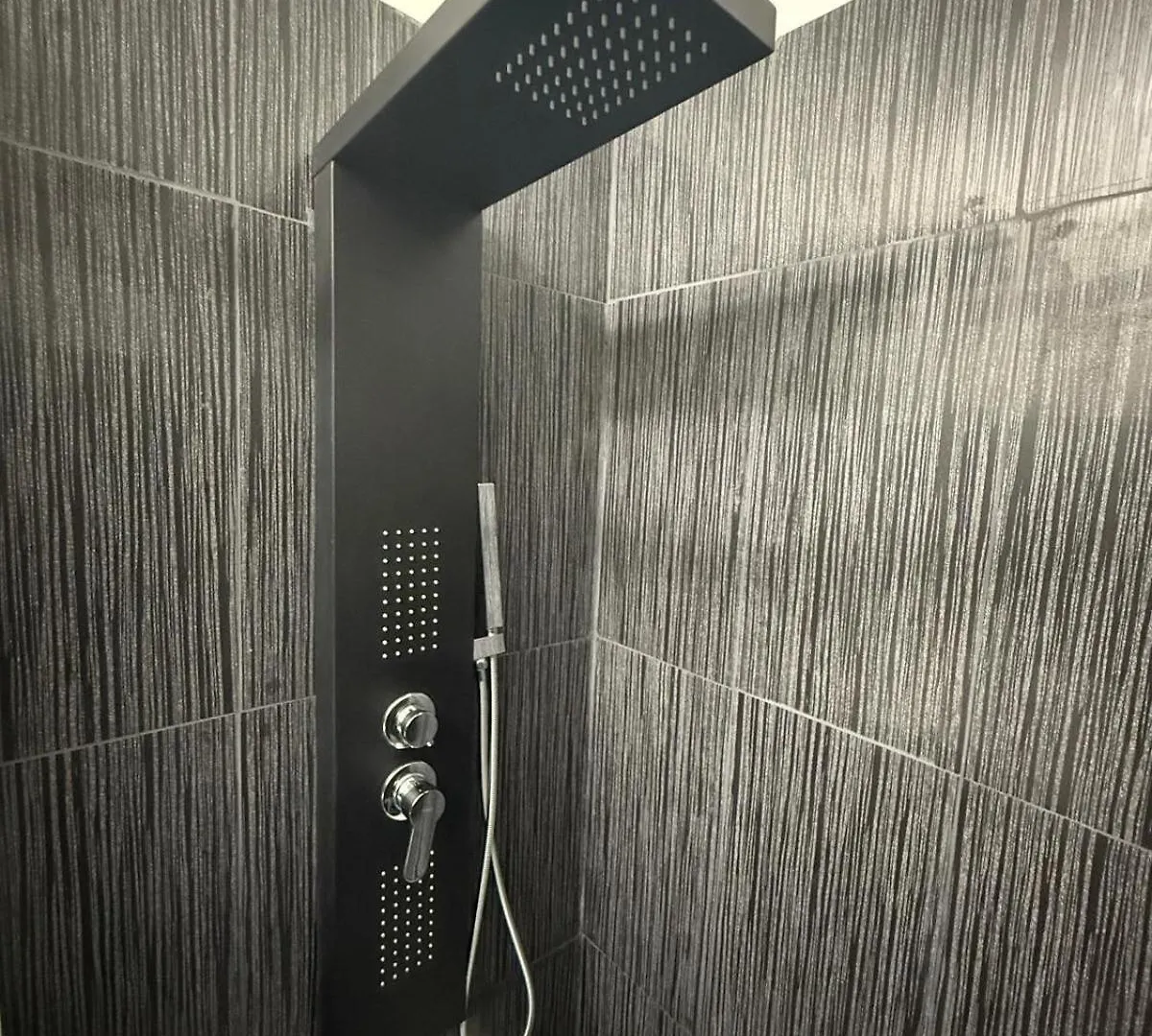 Comfy Guest House Nestled In City Neighbourhood Toronto Kanada